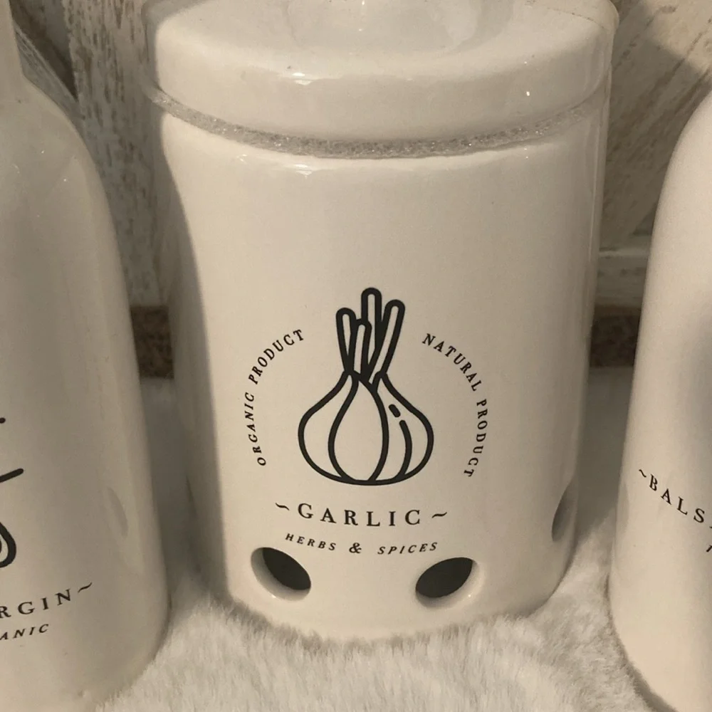 Target BP Ceramic Garlic Keeper and Ceramic Oil & Vinegar